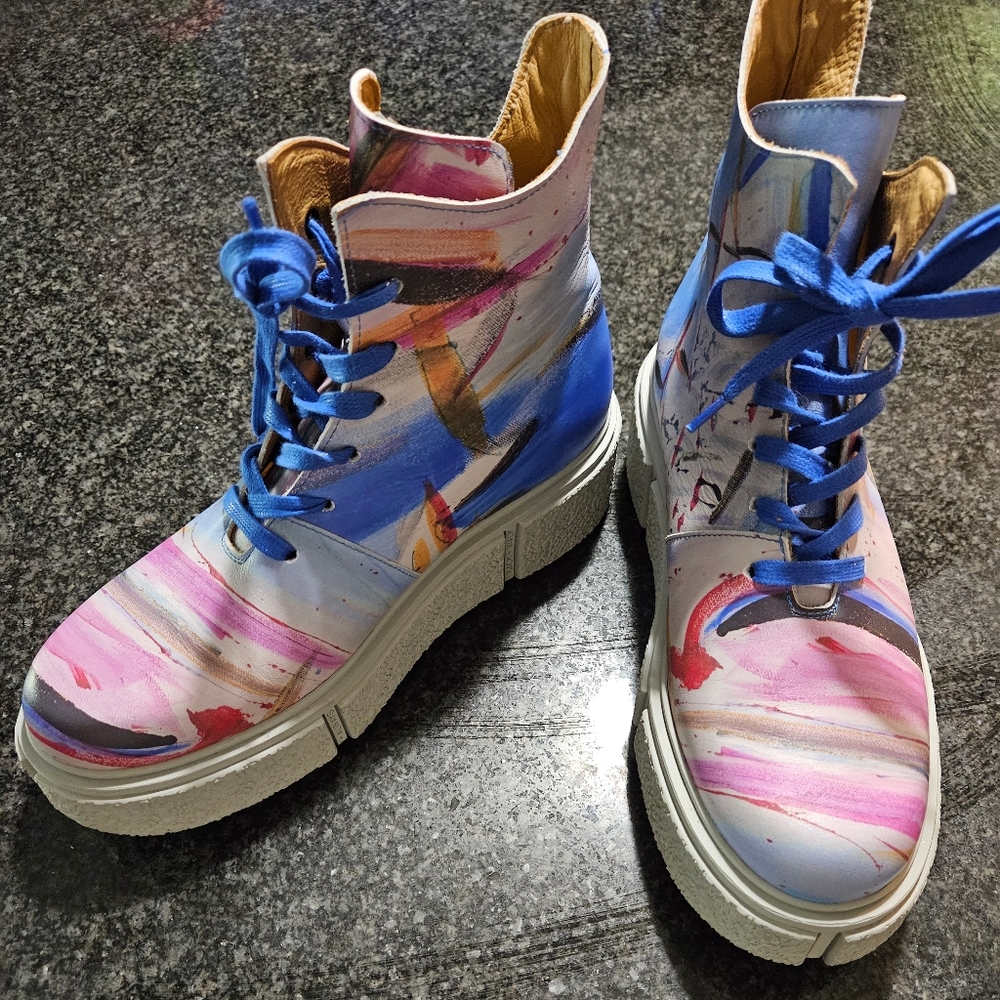 Fluevog size womens 10 ,mens 8 George Clinton Space addition, Mother Ship